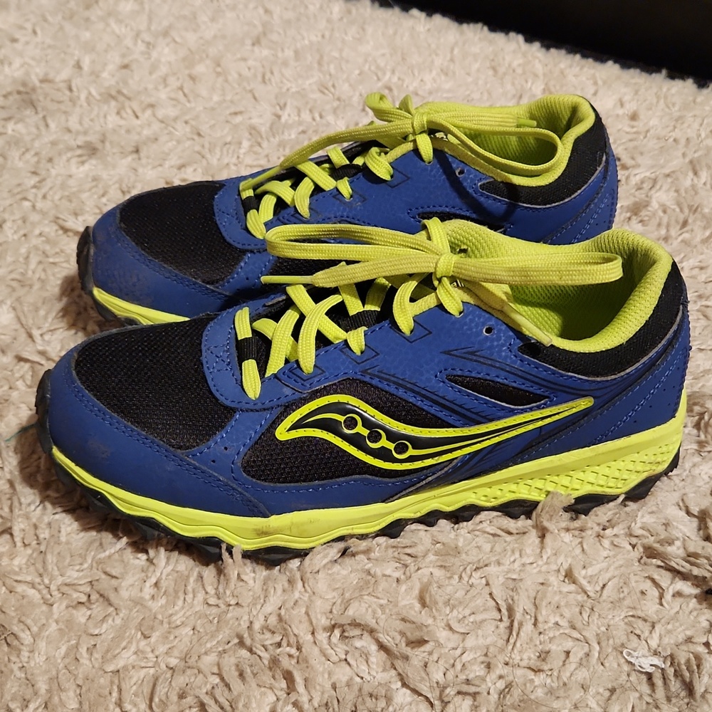Boys Saucony Cohesion